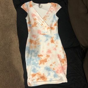 Trendy form fitting dress